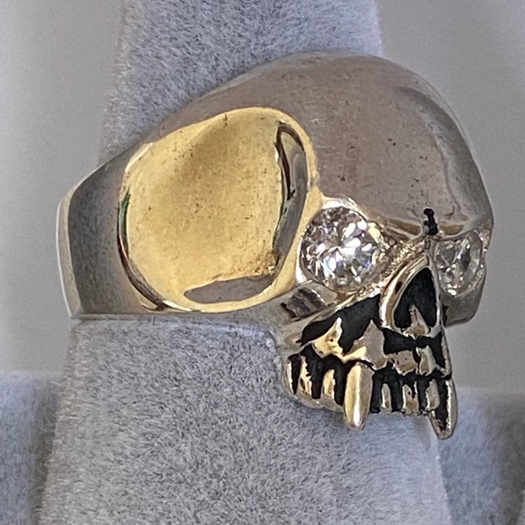 SOLD❣️Silver skull ring clear cz stones - Picture 5 of 7